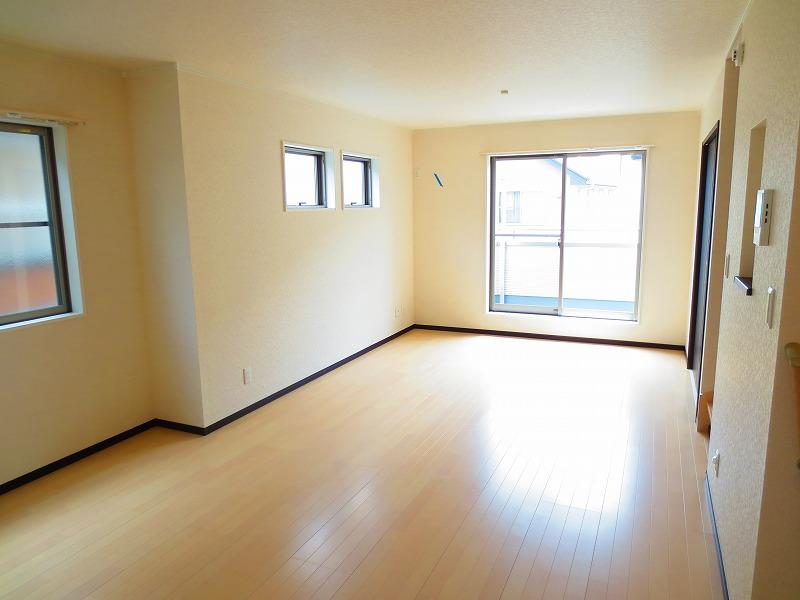 Living. Local (August 2013) Shooting