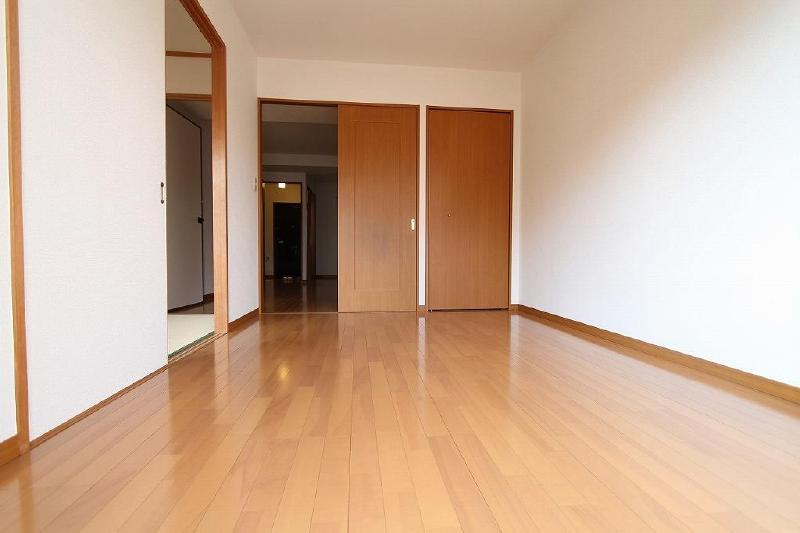 Other room space. There is each room storage, Cleaner available rooms