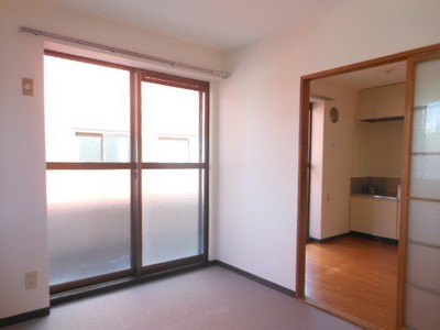 Living and room. Room 1