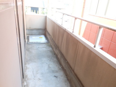 Other Equipment. Balcony