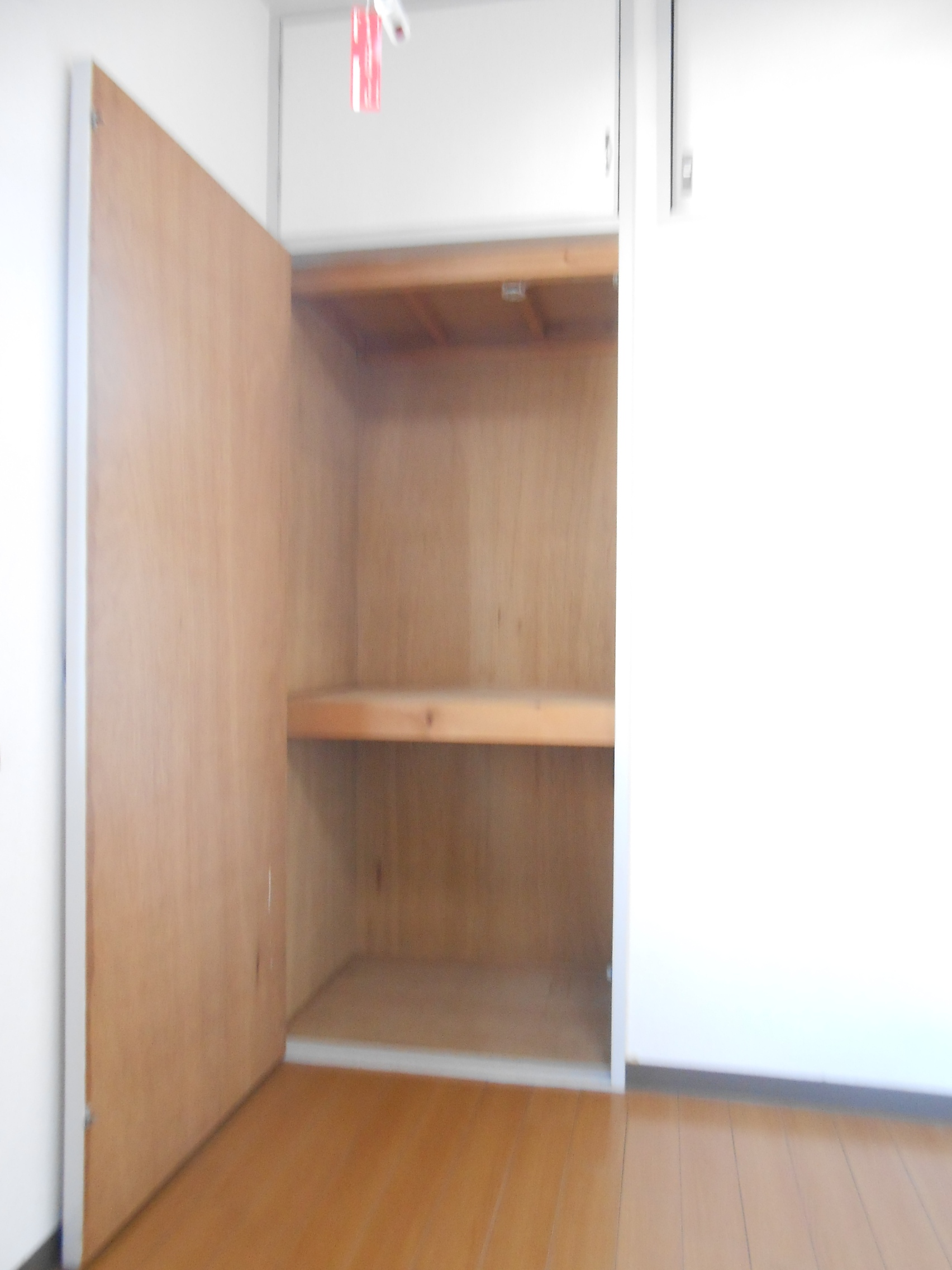 Receipt. Western-style housing