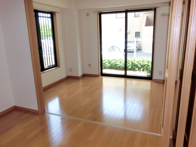 Living and room. Open living.