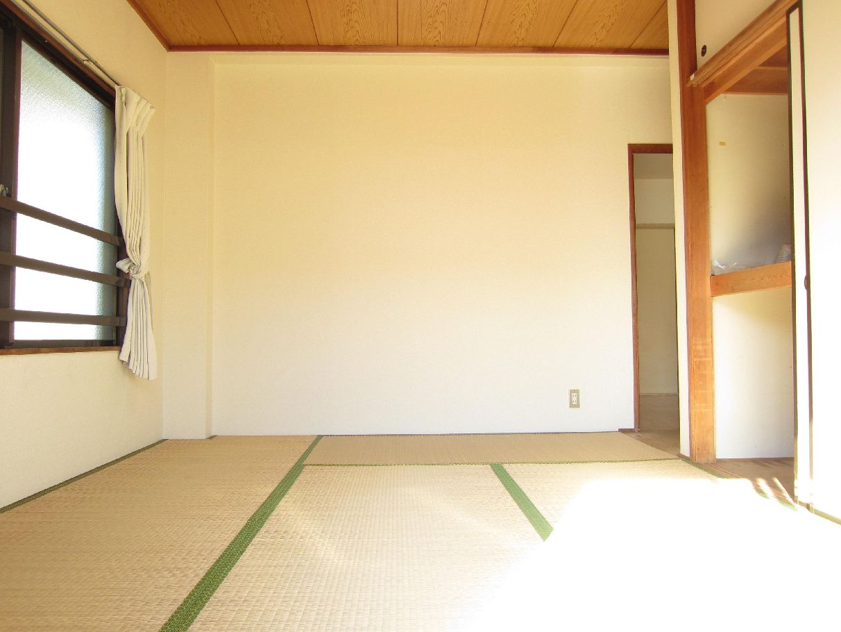 Receipt. The corner is the dwelling unit of the room