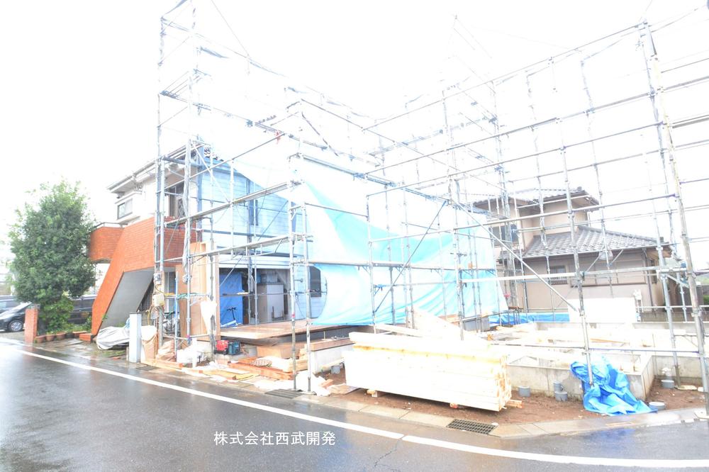 Local appearance photo. Local (10 May 2013) Shooting