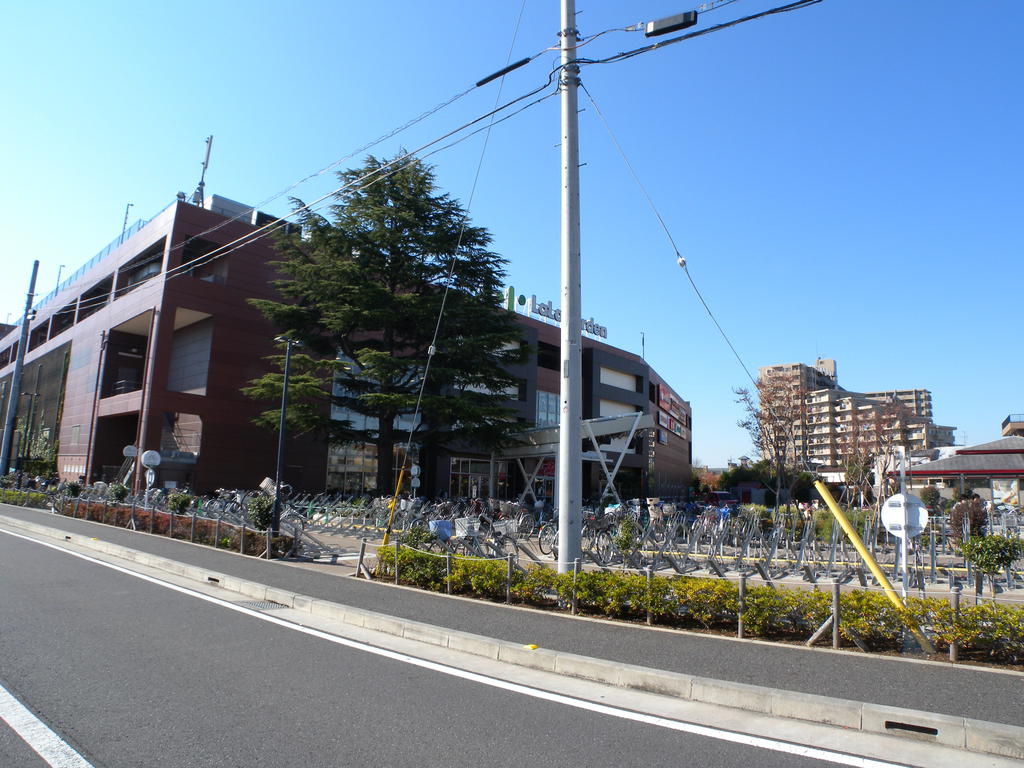 Shopping centre. 829m until Lara Garden Kawaguchi (shopping center)