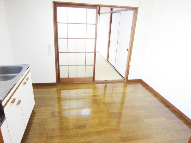 Living and room. Dining space about 5 Pledge