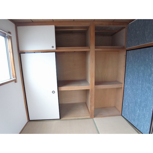 Receipt. Storage of Japanese-style room 4.5 quires