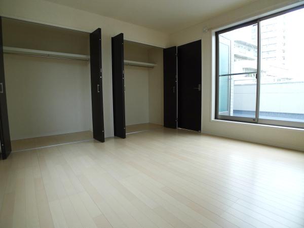 Non-living room. Indoor (July 2013) Shooting II-C Building