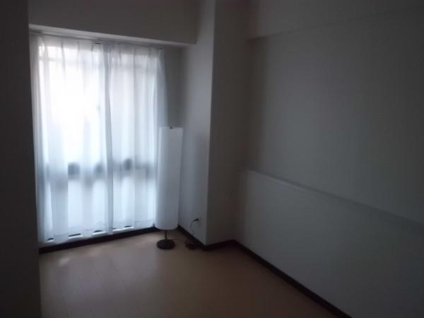 Non-living room. Western-style 4.5 Pledge