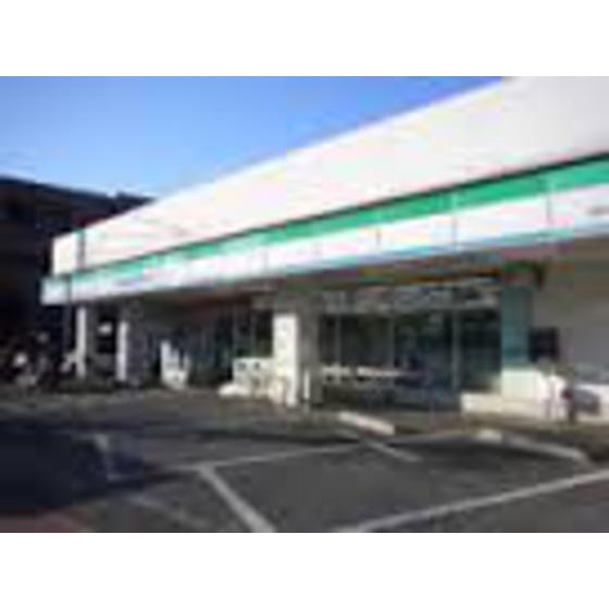 Convenience store. 90m to Family Mart (convenience store)