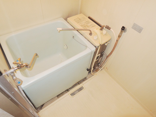 Bath. Bathroom balance kettle