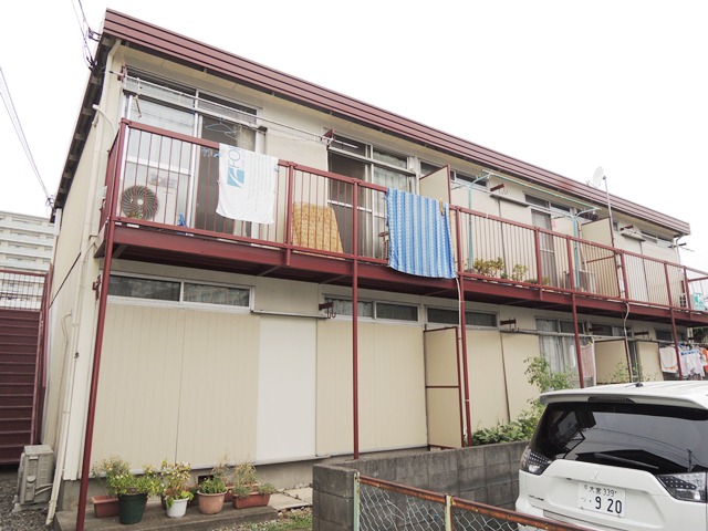 Building appearance. Living environment favorable properties