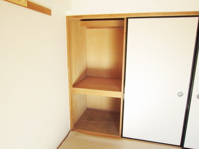 Receipt. Separate reference is a picture