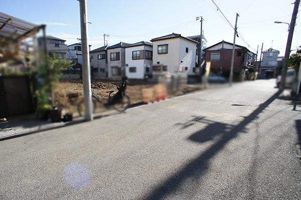 Local photos, including front road. Local (12 May 2013) Shooting