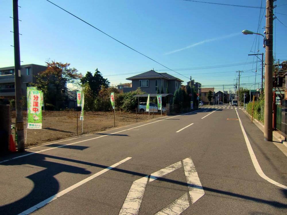 Local photos, including front road. Local (11 May 2013) Shooting