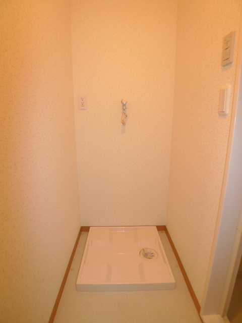 Other Equipment. Image (Laundry Area)