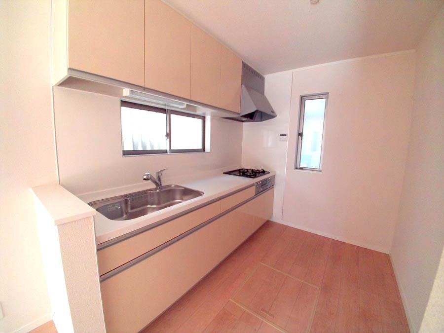 Kitchen. anytime, anywhere. To have received your contact can guide you ready within 30 minutes, We are ready at all times