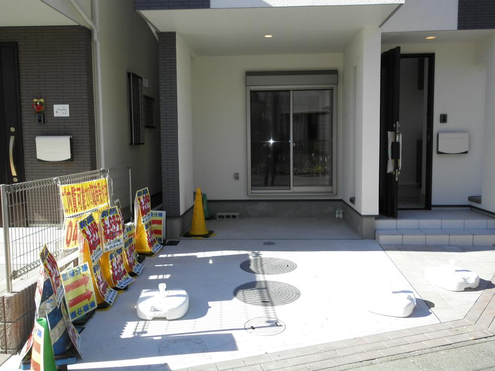 Entrance. Local (12 May 2013) Shooting