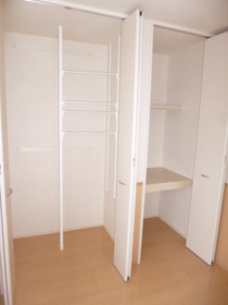 Other Equipment. Wide storage space - scan