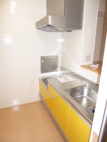 Kitchen. Face-to-face is the kitchen