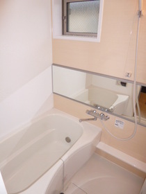 Bath. With reheating function