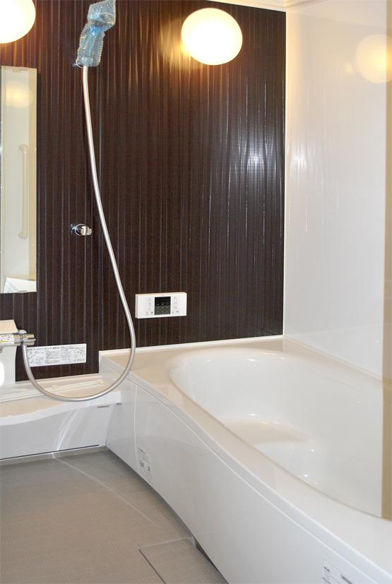 Bathroom. 1 Building bathroom