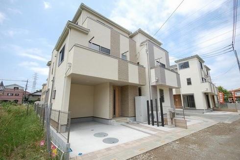 Building plan example (exterior photos). Building example