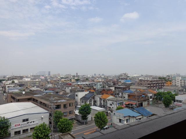 View photos from the dwelling unit. View from the site (July 2013) Shooting
