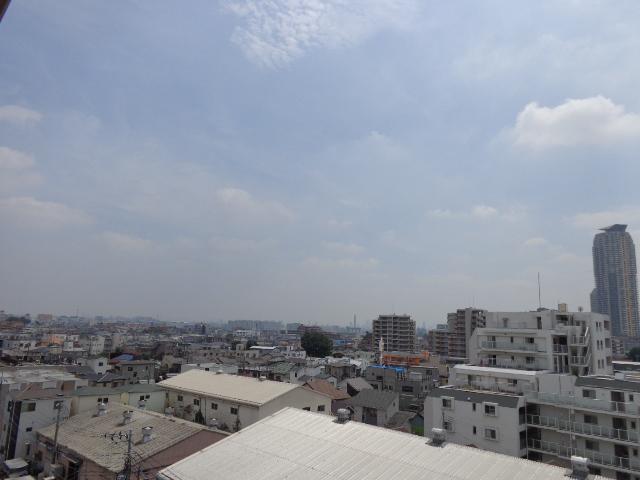 View photos from the dwelling unit. View from the site (July 2013) Shooting