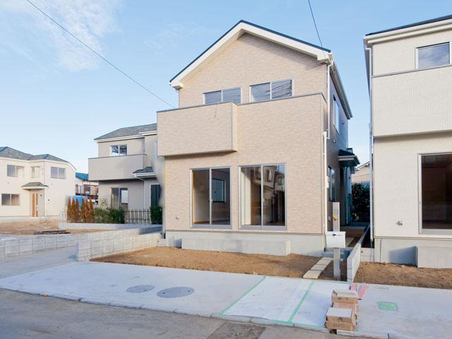 Local appearance photo. ■ B Building _2080 ten thousand value under! P2 cars!