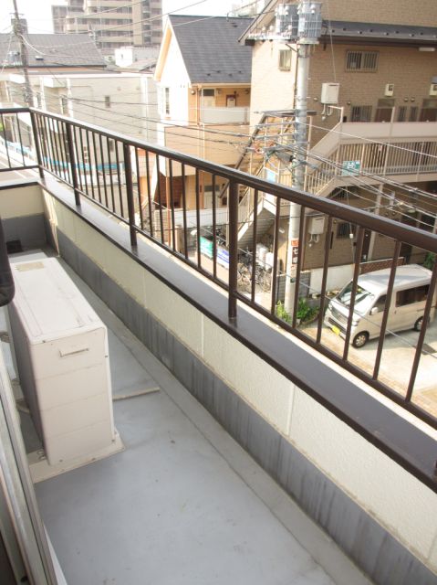 Balcony. Veranda (sunny)