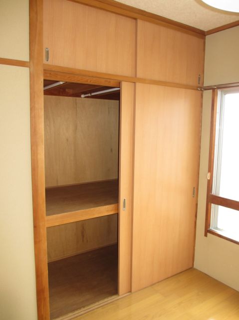 Receipt. Futon also enter storage