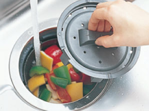 Kitchen.  [Equipped with all houses disposer] The garbage out at the time of cooking, Convenient systems which would treated in situ. Crushing the garbage from the kitchen of the drain outlet, It poured into the sewer through the disposer treatment tank. In addition to reducing the household waste, Consideration to stench. Keep around the kitchen always clean. (Same specifications)