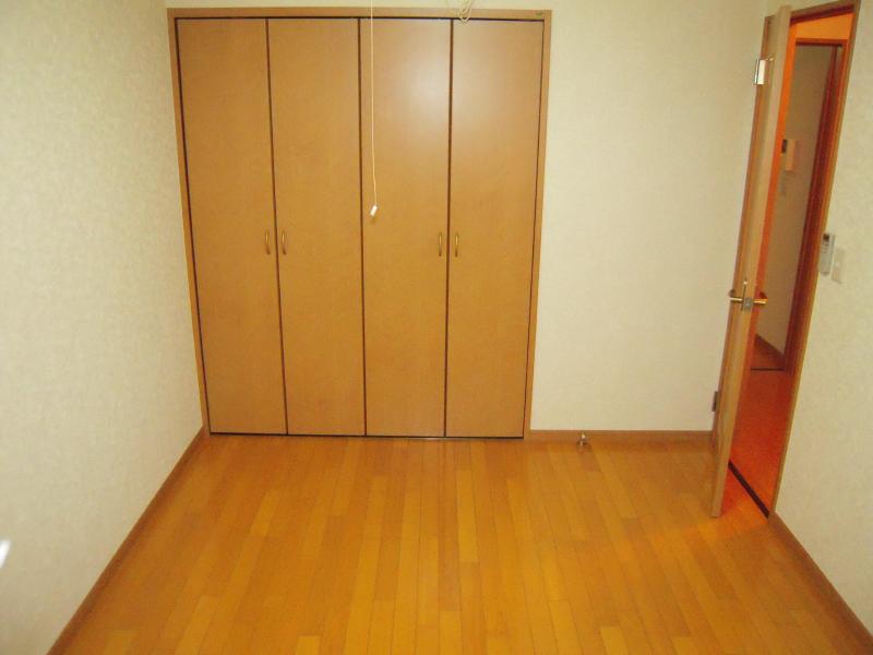 Other room space. Western style room