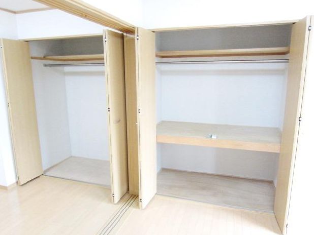 Receipt. Abundant storage, Double closet