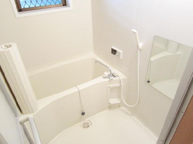 Bath. Reheating function with a bathtub