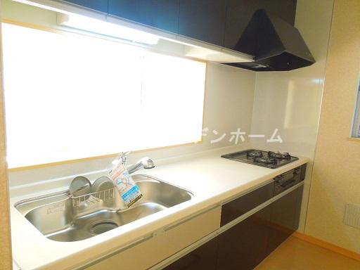 Kitchen. Station walk 16 minutes ・ All building spacious premises up to 42 square meters LDK15 ~ 20 Pledge to popular counter kitchen Japanese-style room of Tsuzukiai have any tour of attractive same day ・ Immediate Available