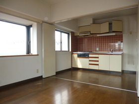 Living and room. Bright living ・ Corner room