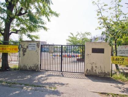 Primary school. 443m until Kawaguchi Municipal Yanagizaki Elementary School