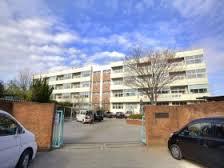 Junior high school. 1301m until Kawaguchi Tatsugami root junior high school