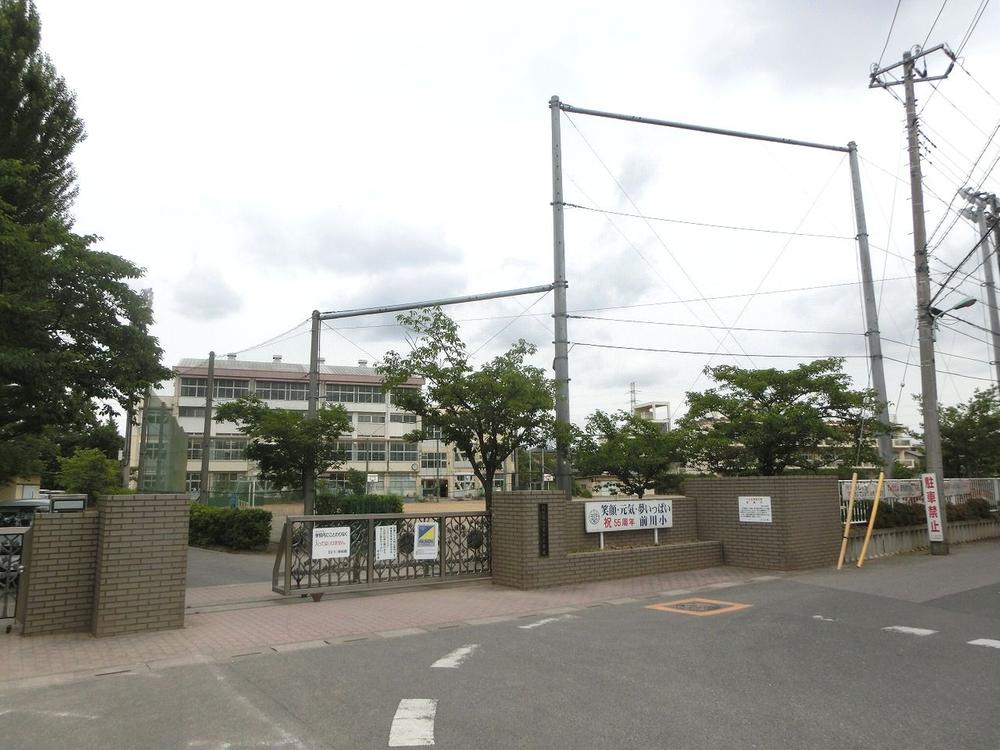 Primary school. 400m until Kawaguchi Municipal Maekawa Elementary School