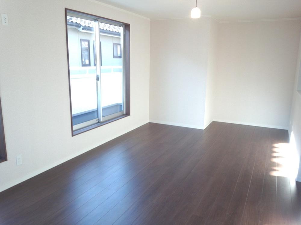 Living. Indoor (12 May 2013) Shooting