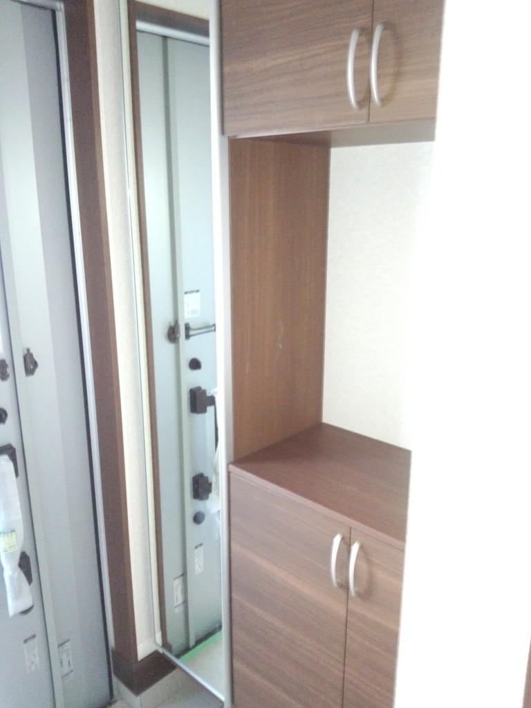 Entrance. Local (12 May 2013) Shooting