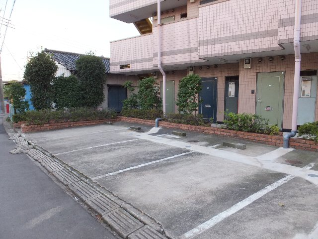 Parking lot