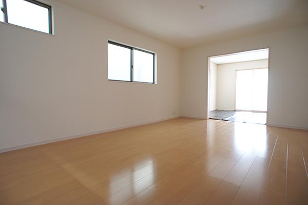 Living. Indoor (12 May 2013) Shooting Building 2