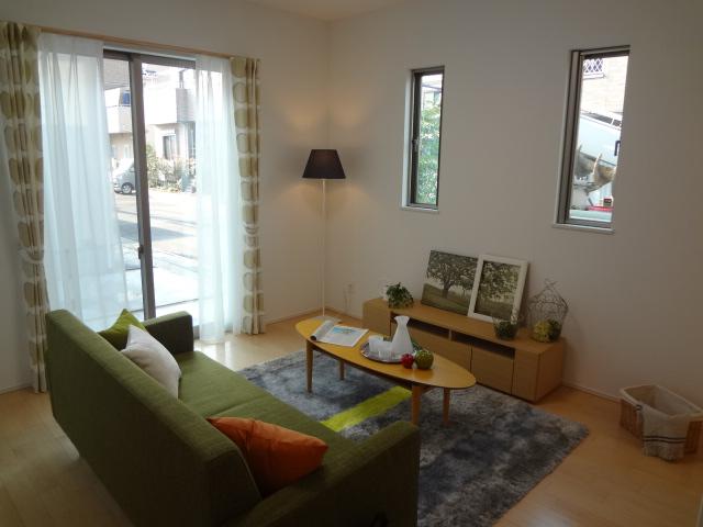 Living. 6 Building (November 2013) Shooting