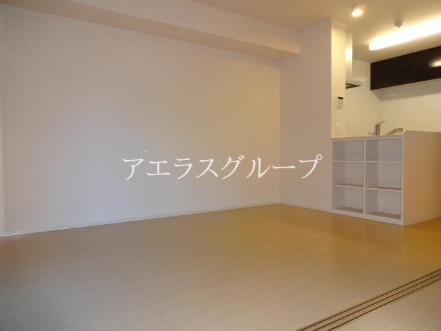 Living and room. Hiroi living