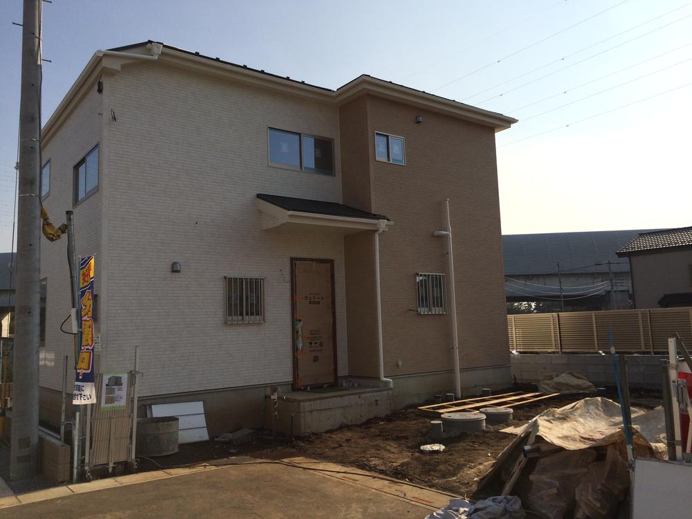 Local appearance photo. 2 Building site (November 2013) Shooting