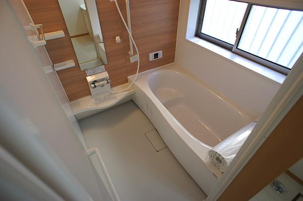 Bathroom. Indoor (12 May 2013) Shooting D Building