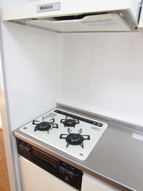 Same specifications photo (kitchen)